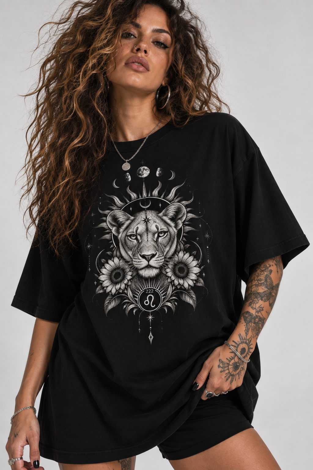 Leo Oversized T-Shirt