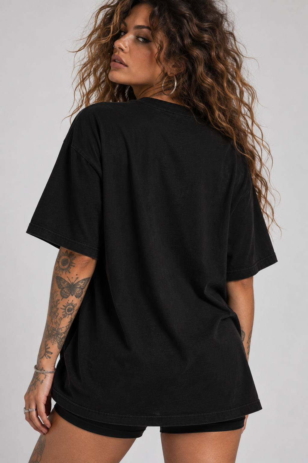 Leo Oversized T-Shirt