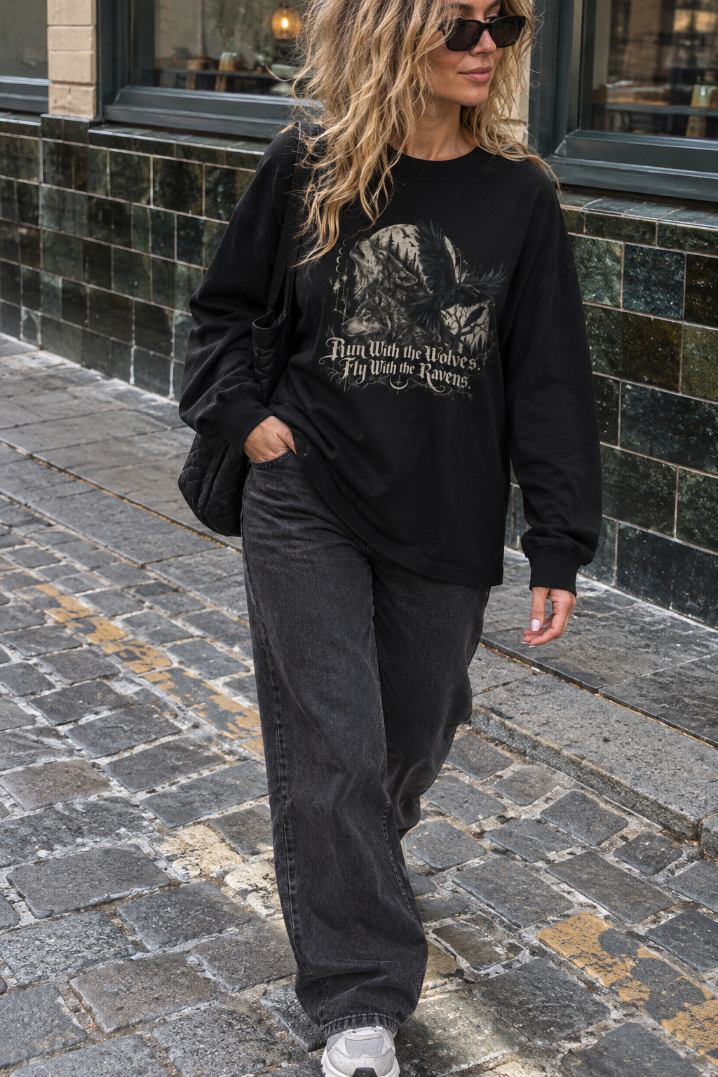 Run with Wolves  Oversize Long Sleeve T-Shirt